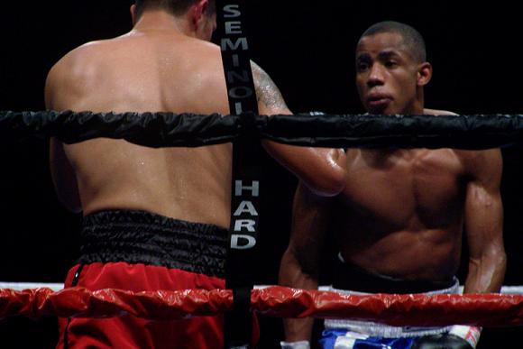 boxing 7-31-09 164.JPG